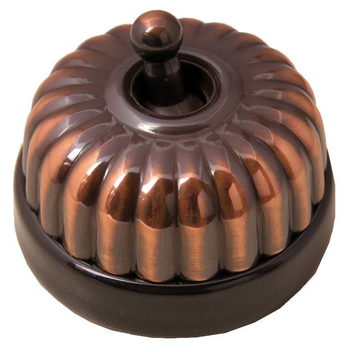 Classic 20 Series 10a Toggle Switch With Fluted Cover And Porcelain Base