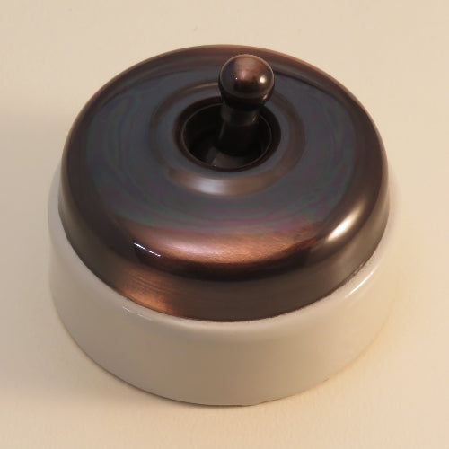 Classic 30 Series 10a Toggle Switch With Smooth Shallow Cover And Porcelain Base
