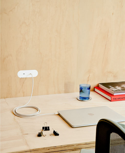 ZETR dual USB outlet lifestyle image